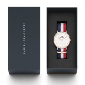 « Elegance Chrono: Montres-bracelets étanches pour homme, modernes et décontractées » "Elegance Chrono: Montres-bracelets étanches pour homme, modernes et décontractées"