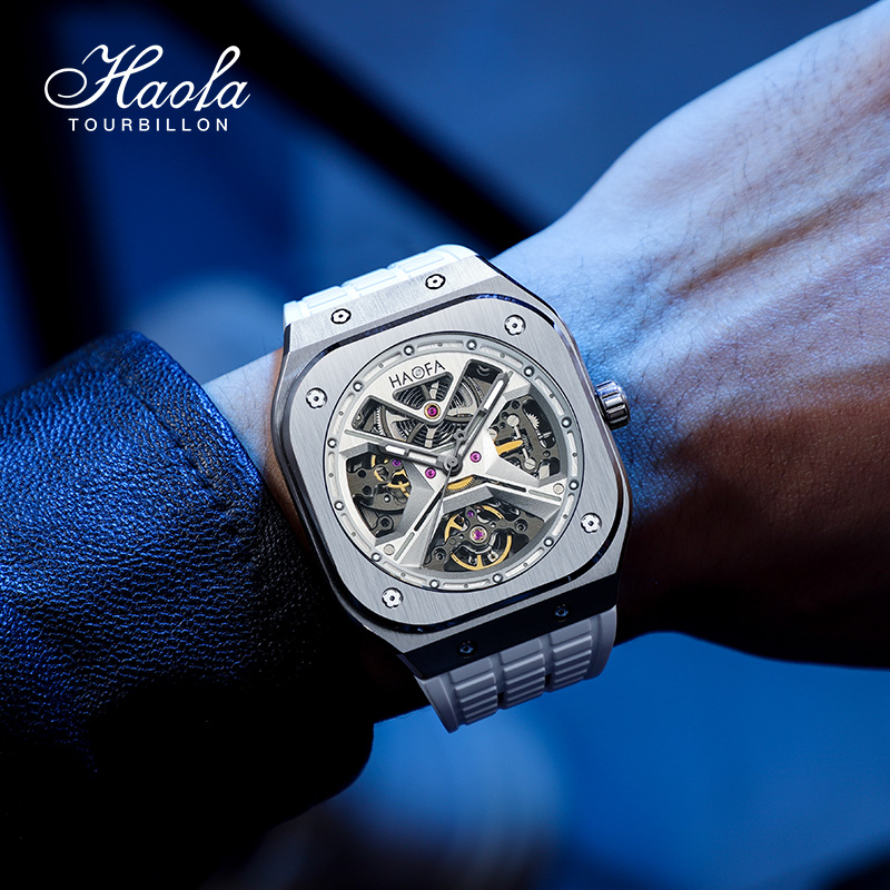 « Squelettor Tourbillon: Montre carrée luxe pour homme! 80h de puissance, saphir automatique et modules de mouvement. 1961et, le summum du luxe. "Squelettor Tourbillon: Montre carrée luxe pour homme! 80h de puissance, saphir automatique et modules de mouvement. 1961et, le summum du luxe. – Image 5