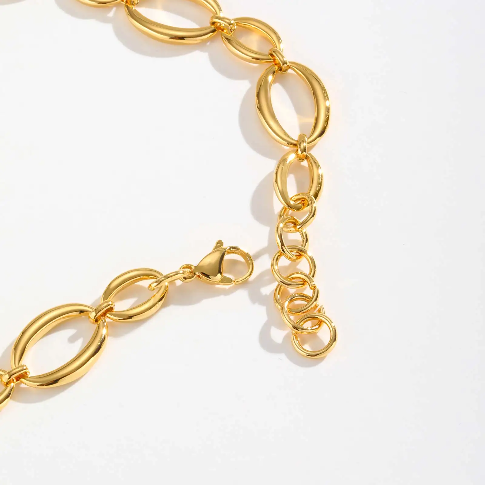 Collier à maillons épais en acier inoxydable pour femmes, collier ras du cou à chaîne ovale épaisse plaqué or, bijoux minimalistes géométriques kf S747d532f4fb648f7922f87f4e1e56492n